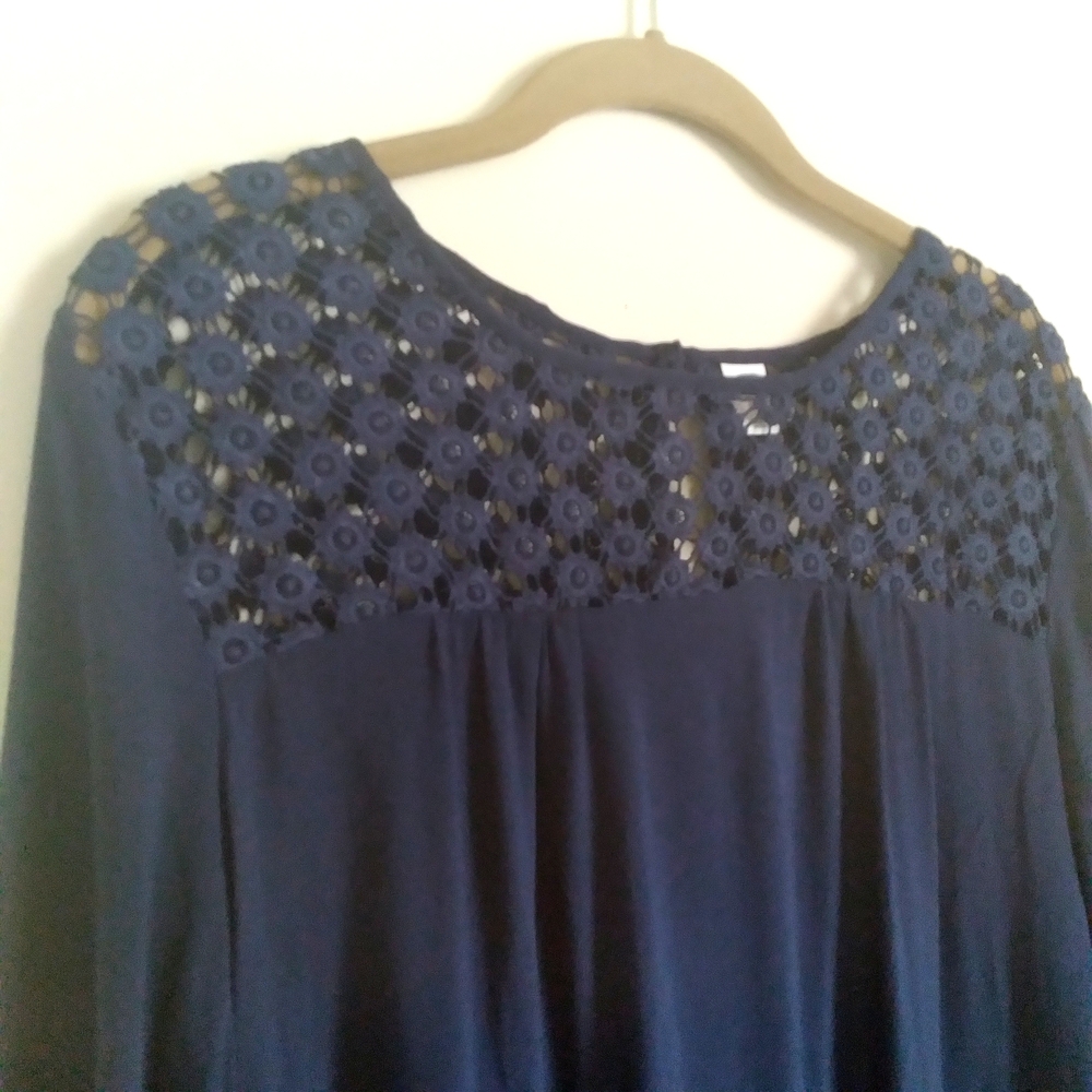 Old Navy Crochet Detail  Blouse Top Navy Blue Feminine Flowy Boho Summer Medium